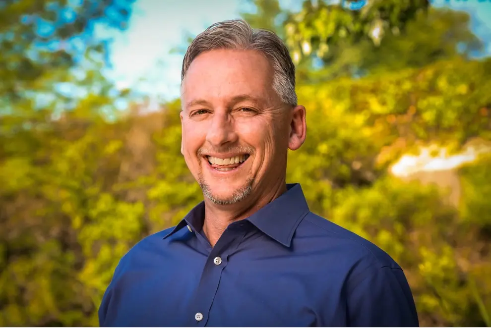 head shot of Kelly Minyard