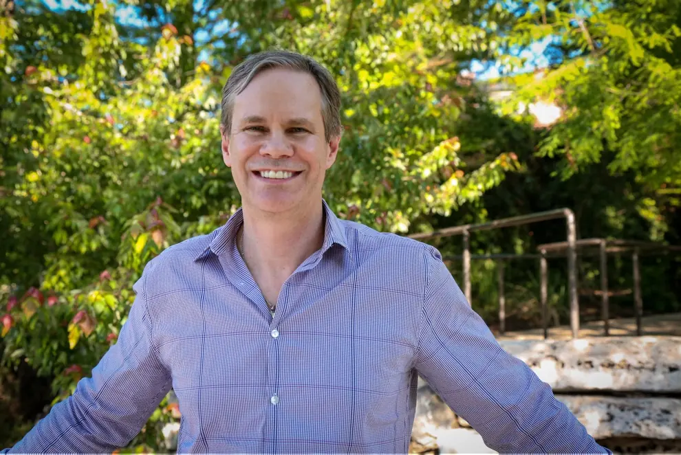 head shot of Mark Collier